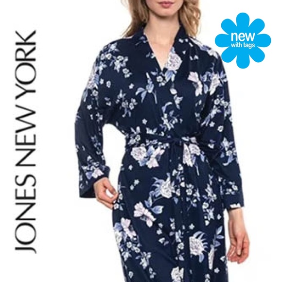 NWT 🦋 JNY Beautiful Floral robe | Small/Medium - Picture 3 of 16